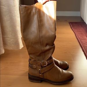 women’s leather boots